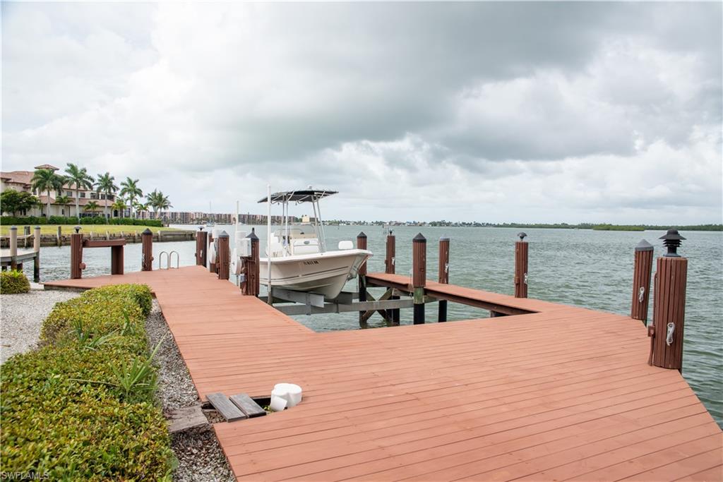 MARCO BEACH - Residential