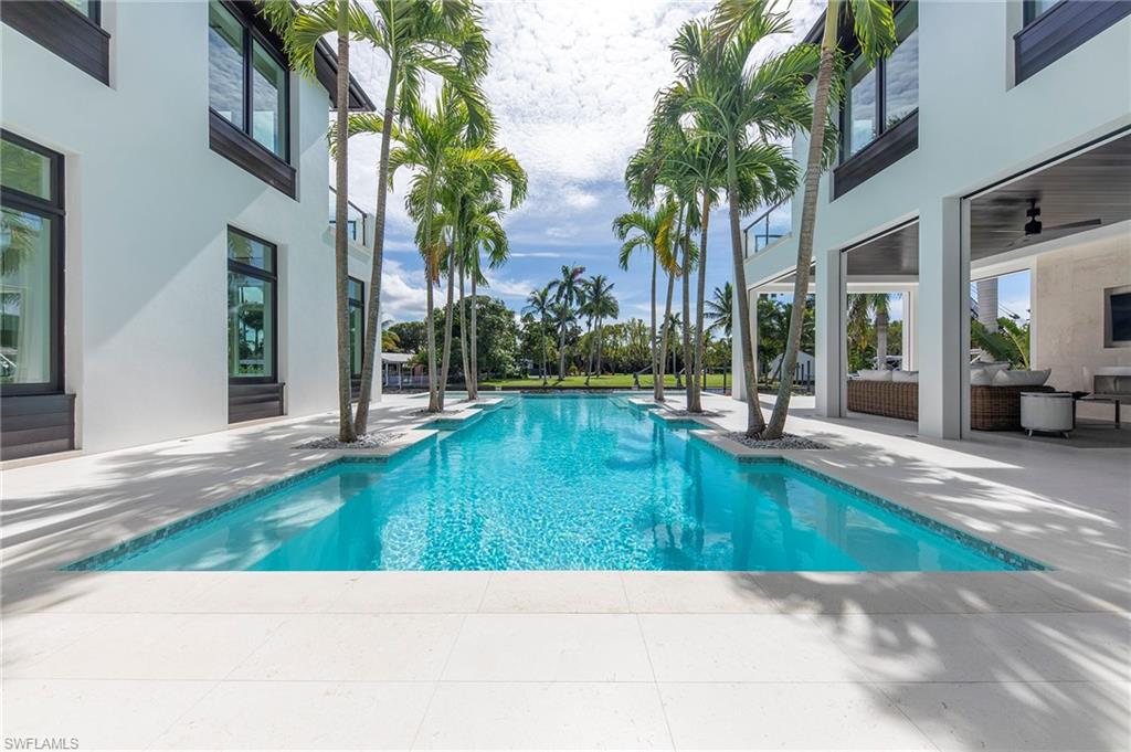 AQUALANE SHORES - Residential