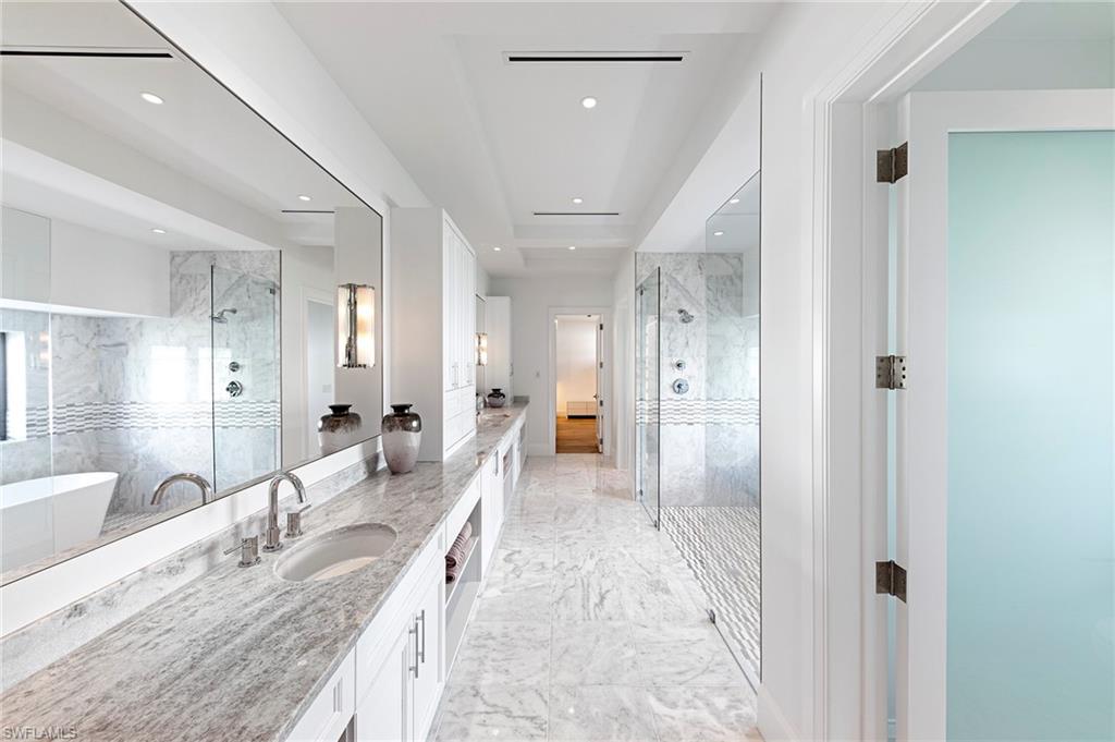 AQUALANE SHORES - Residential