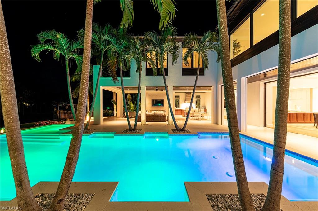 AQUALANE SHORES - Residential