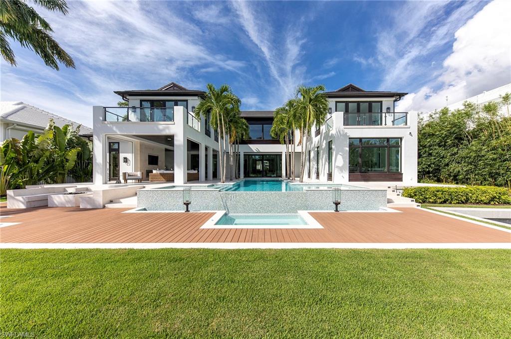 AQUALANE SHORES - Residential