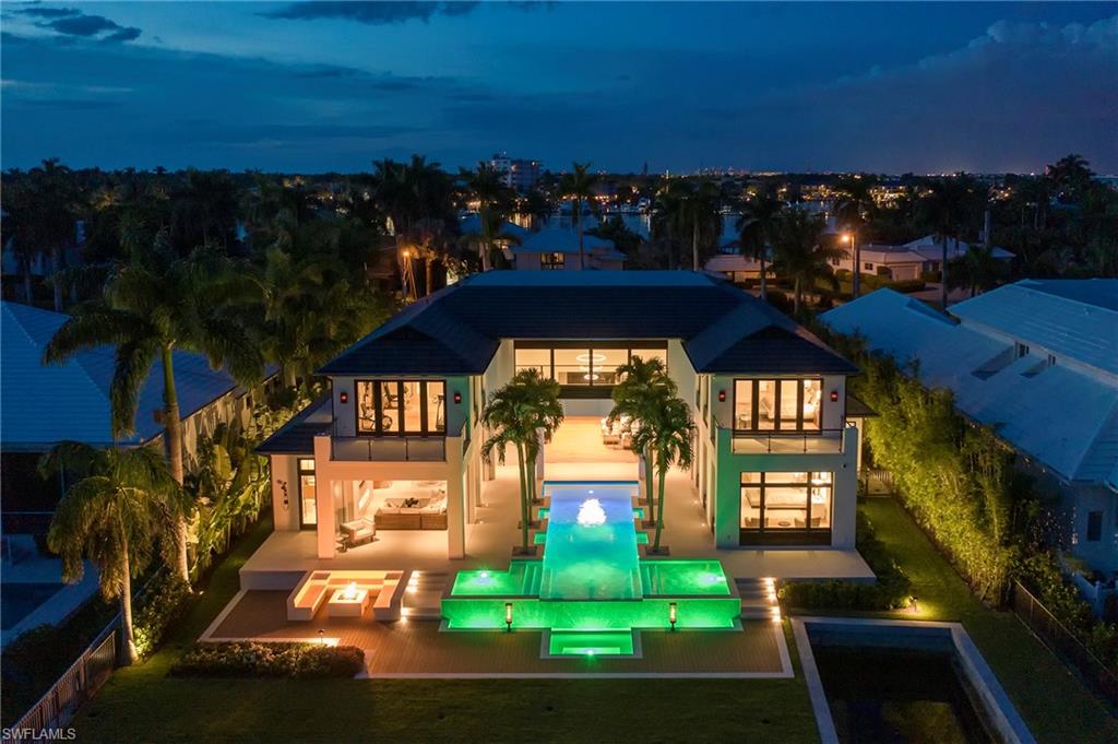 AQUALANE SHORES - Residential