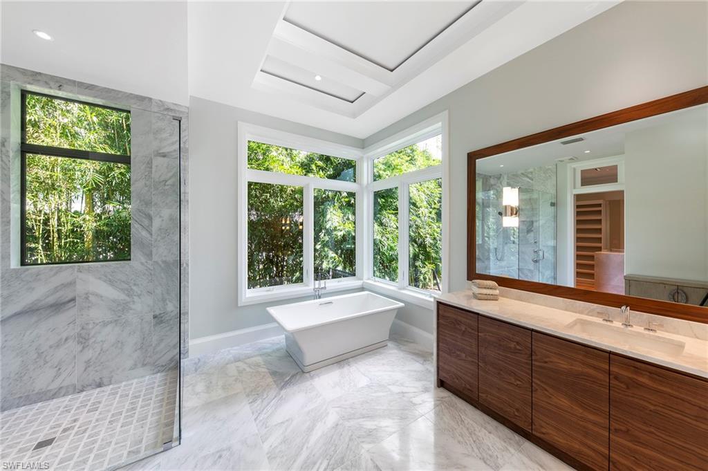 AQUALANE SHORES - Residential