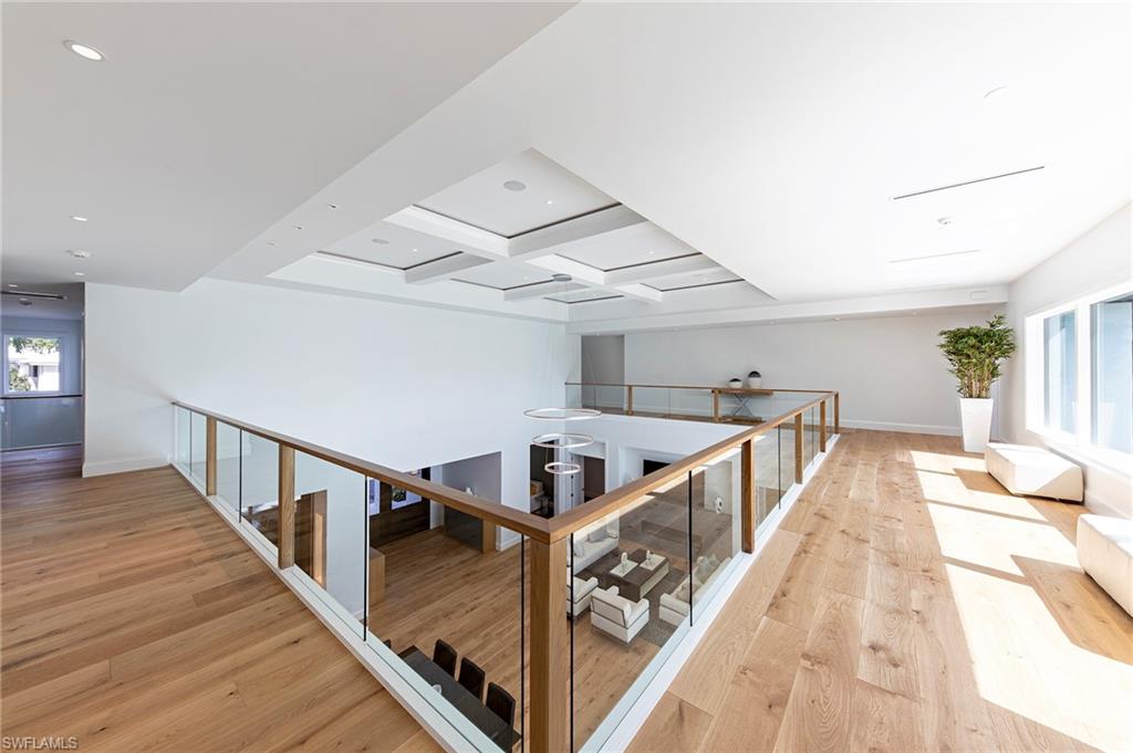 AQUALANE SHORES - Residential