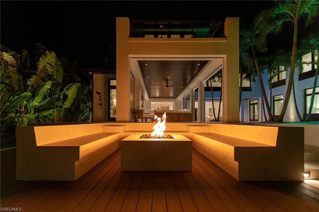 AQUALANE SHORES - Residential