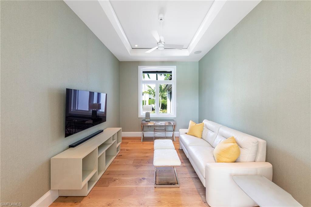 AQUALANE SHORES - Residential