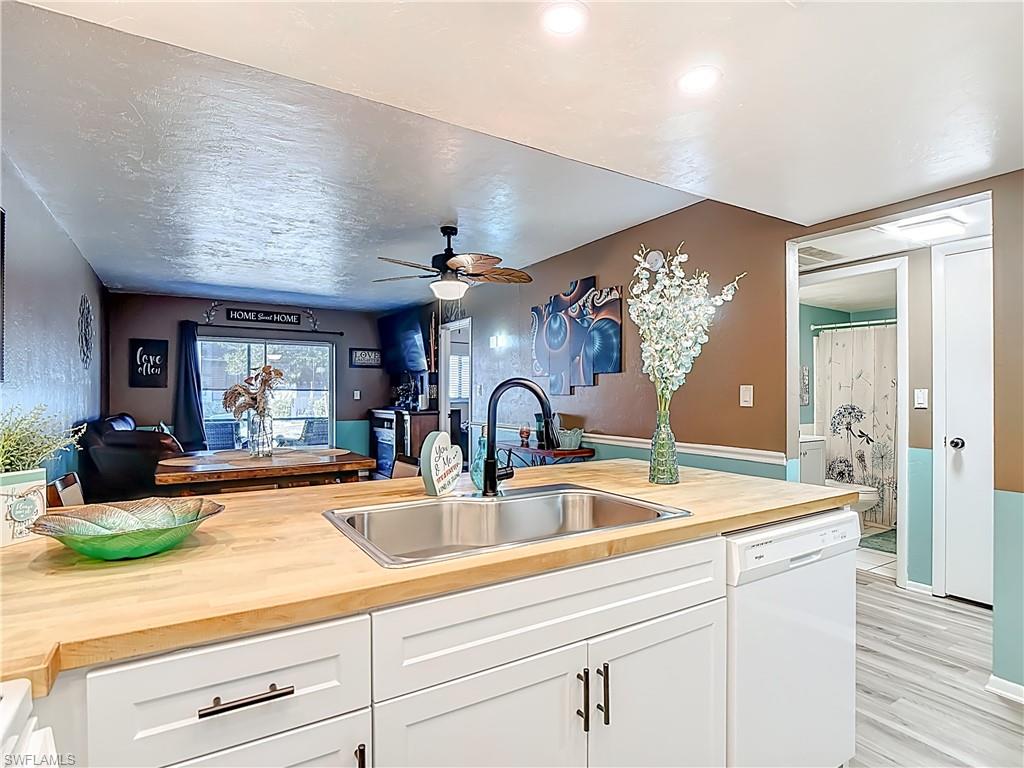 COUNTRY PINES CONDO - Residential