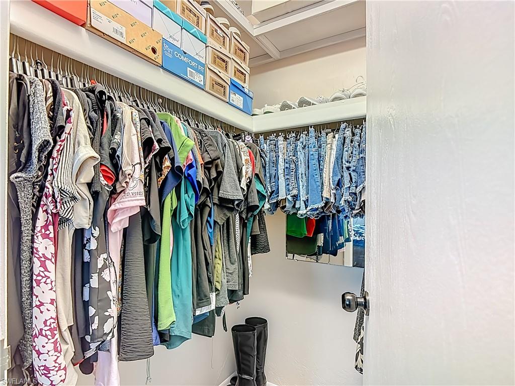 COUNTRY PINES CONDO - Residential