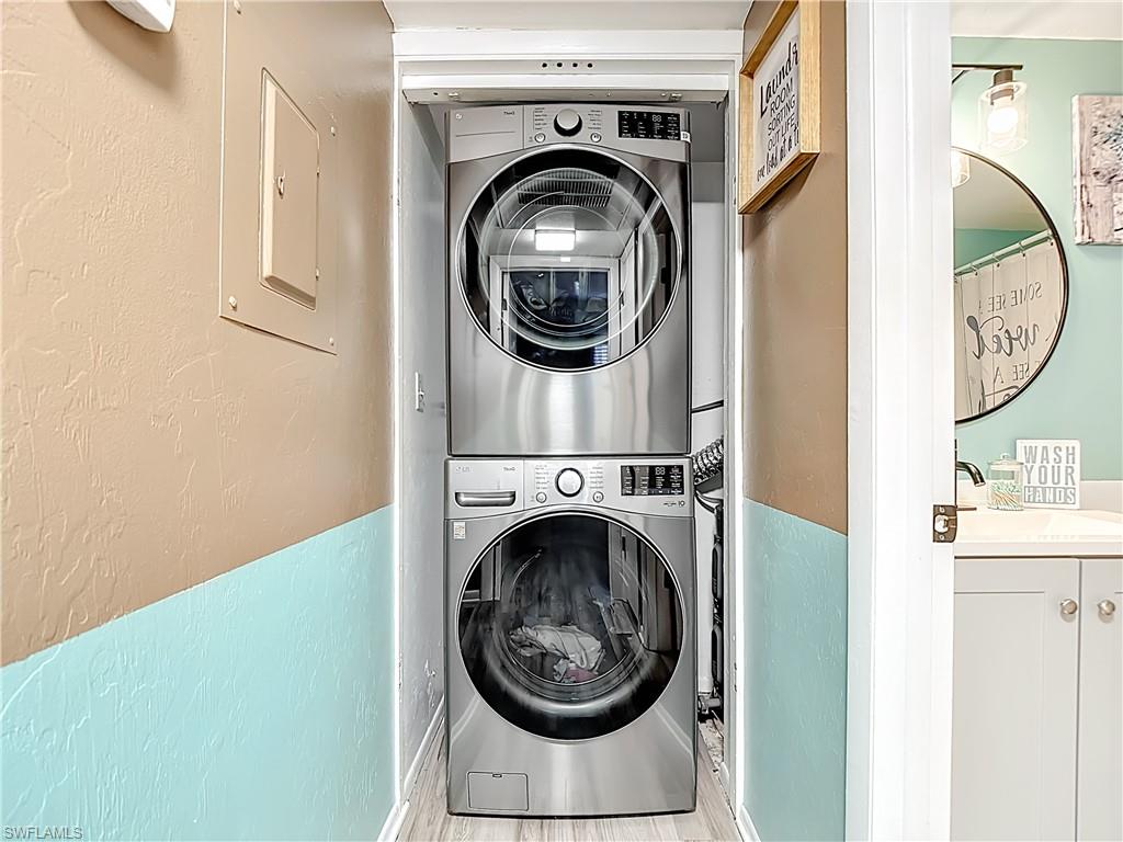 COUNTRY PINES CONDO - Residential