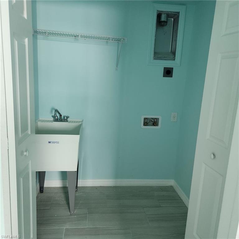 CHARLOTTE SHORES - Residential Lease