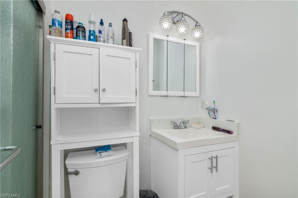 NAPLES MANOR - Residential