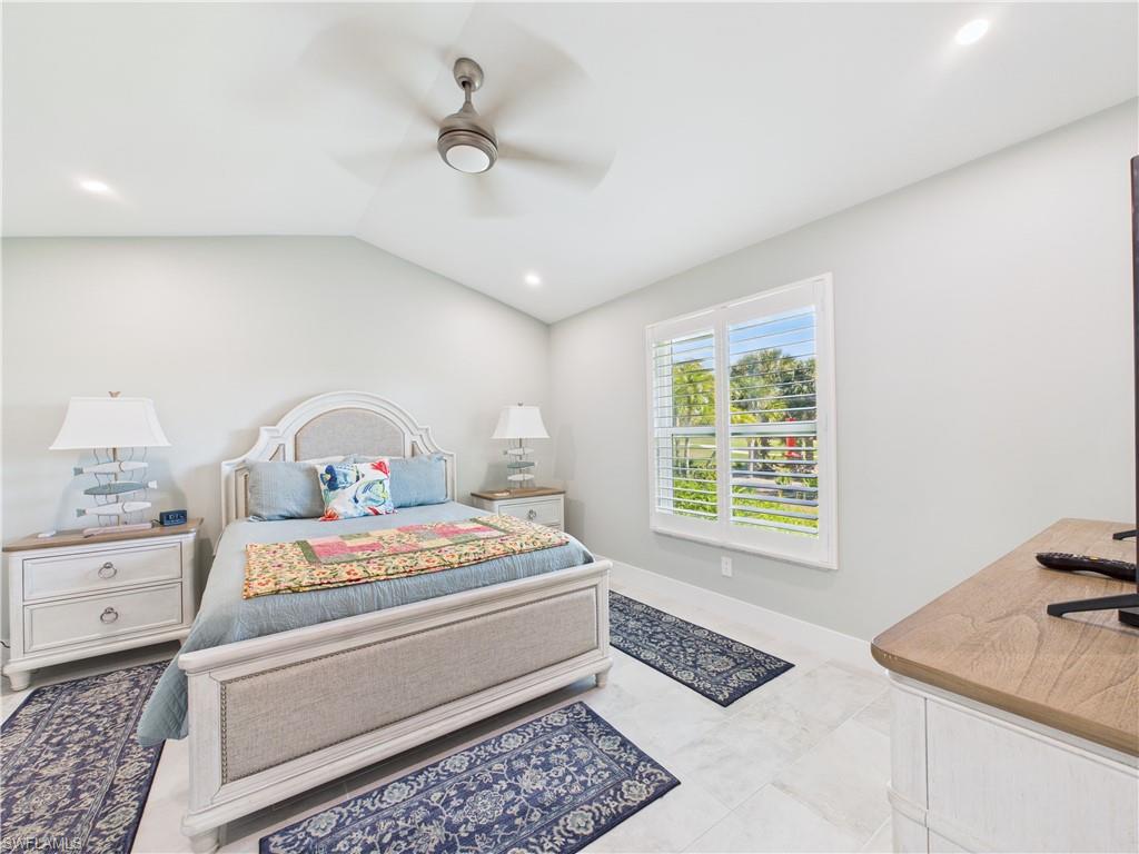 MONTCLAIR PARK VILLAS - Residential