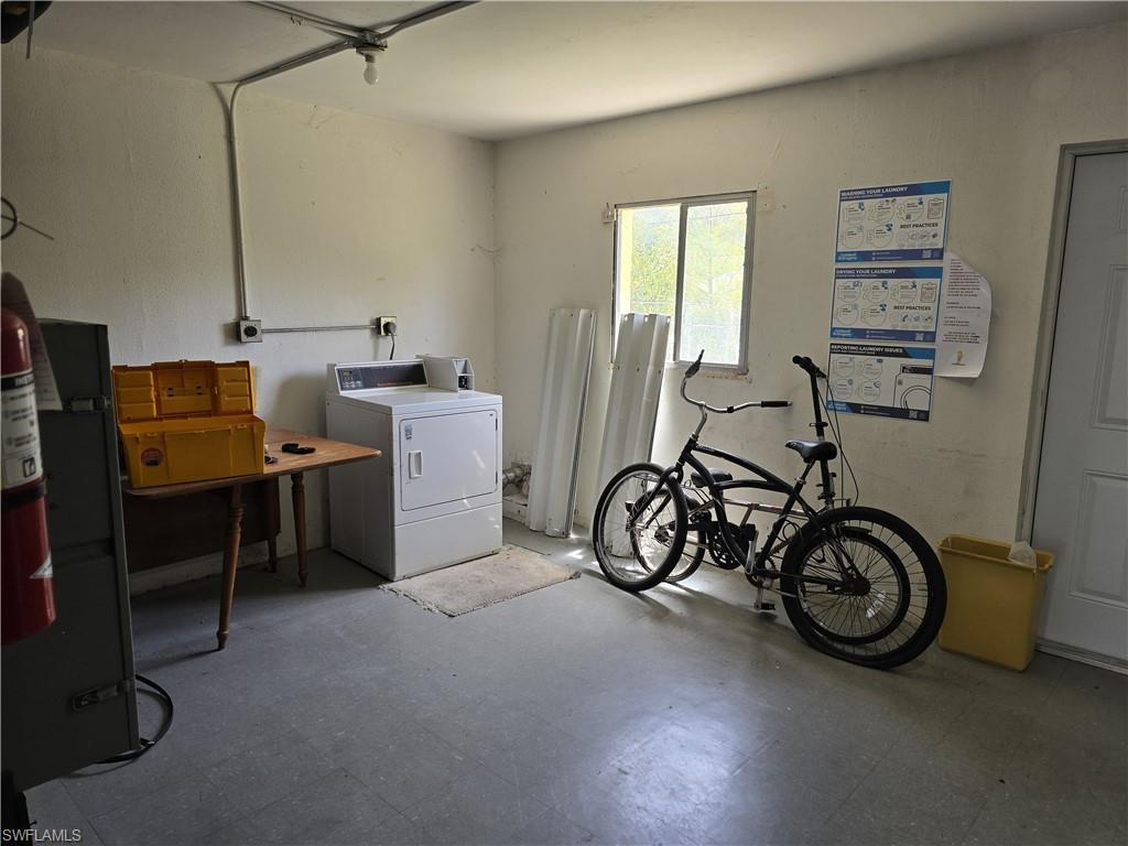 BONITA ROYAL CONDO PHASE 1 - Residential