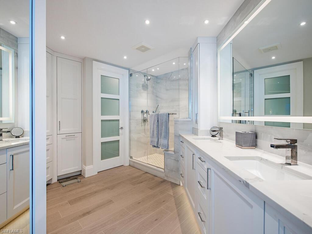 BAYPOINTE AT NAPLES CAY - Residential