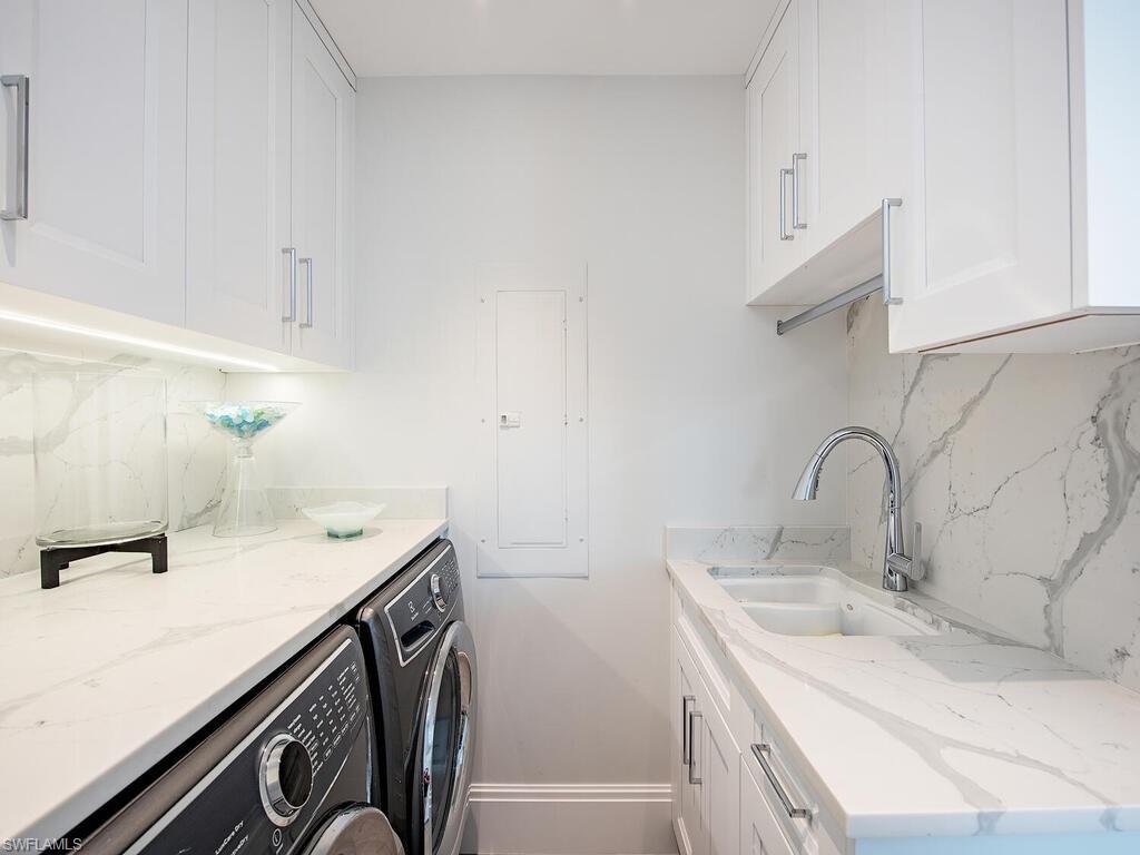 BAYPOINTE AT NAPLES CAY - Residential