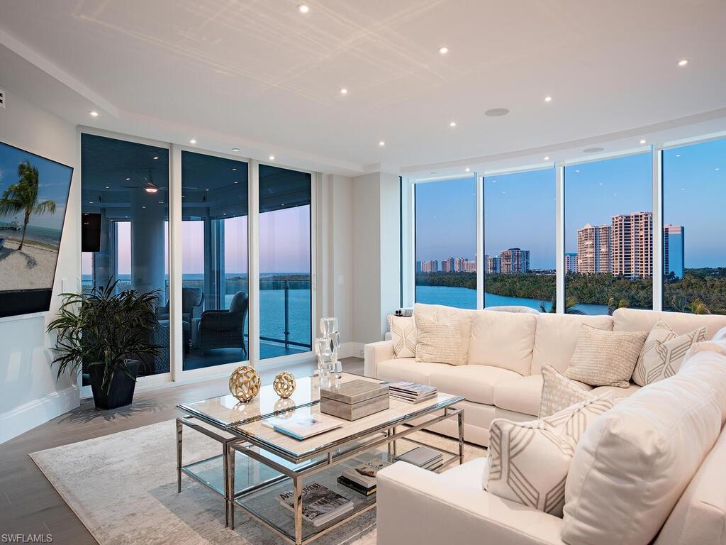 BAYPOINTE AT NAPLES CAY - Residential