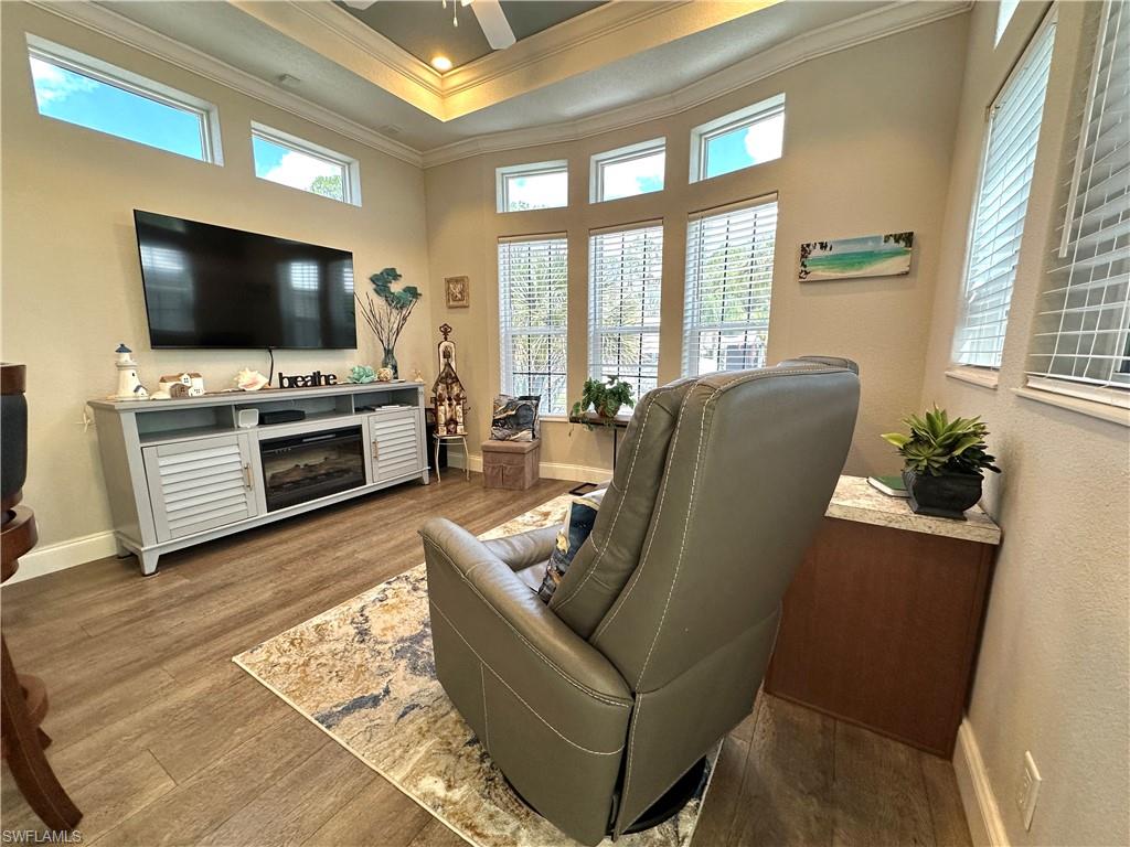 CORKSCREW WOODLANDS - Residential