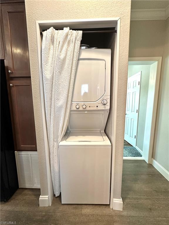 CORKSCREW WOODLANDS - Residential