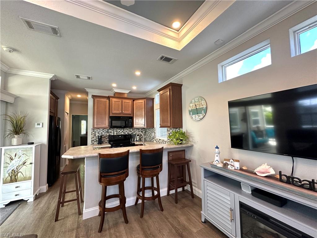 CORKSCREW WOODLANDS - Residential