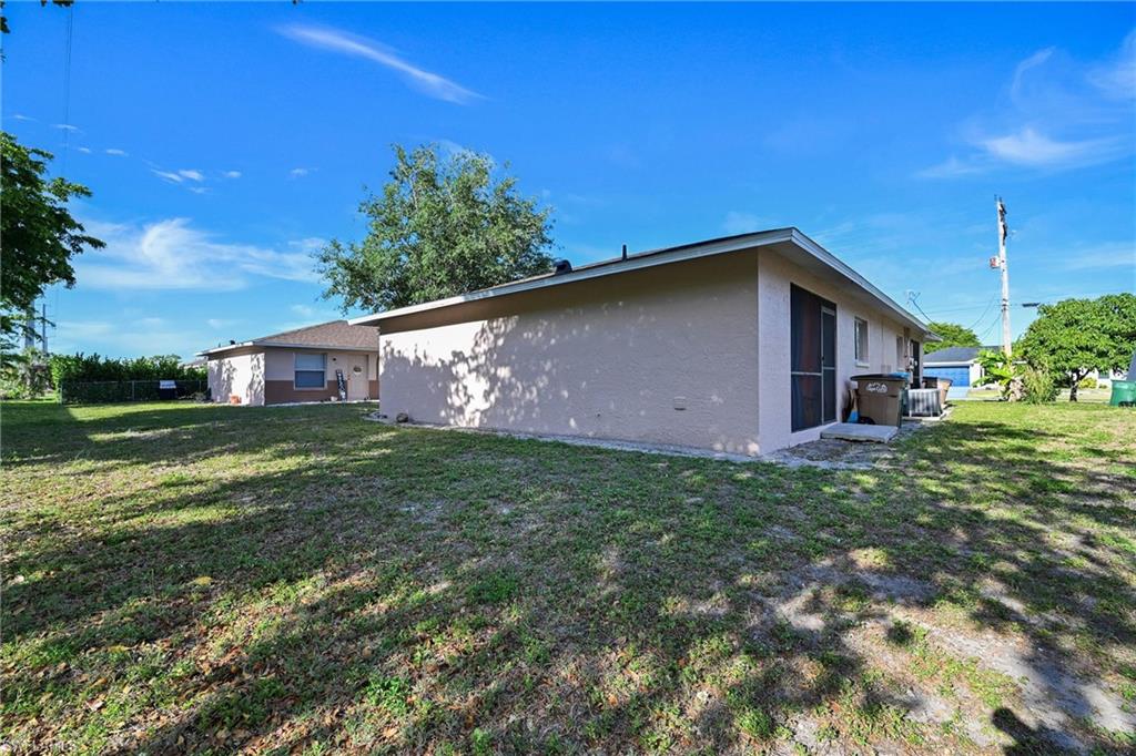 CAPE CORAL - Residential