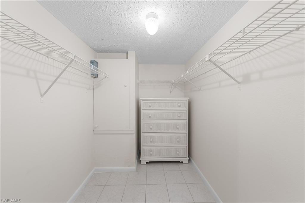 SUNWARD CONDO - Residential