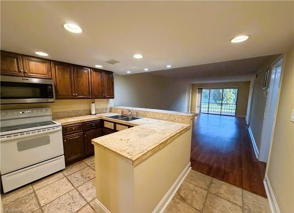 HARBOUR VILLAGE CONDO - Residential Lease