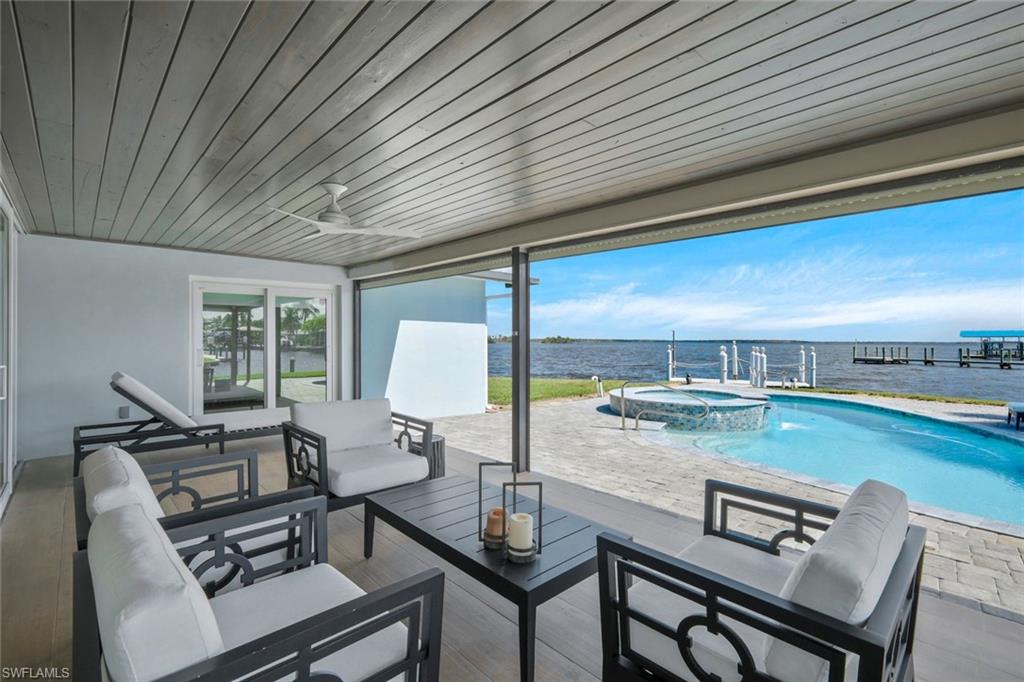 HOLIDAY HEIGHTS - Residential