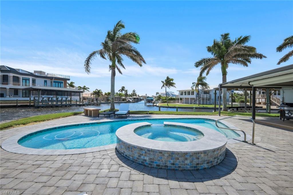 HOLIDAY HEIGHTS - Residential