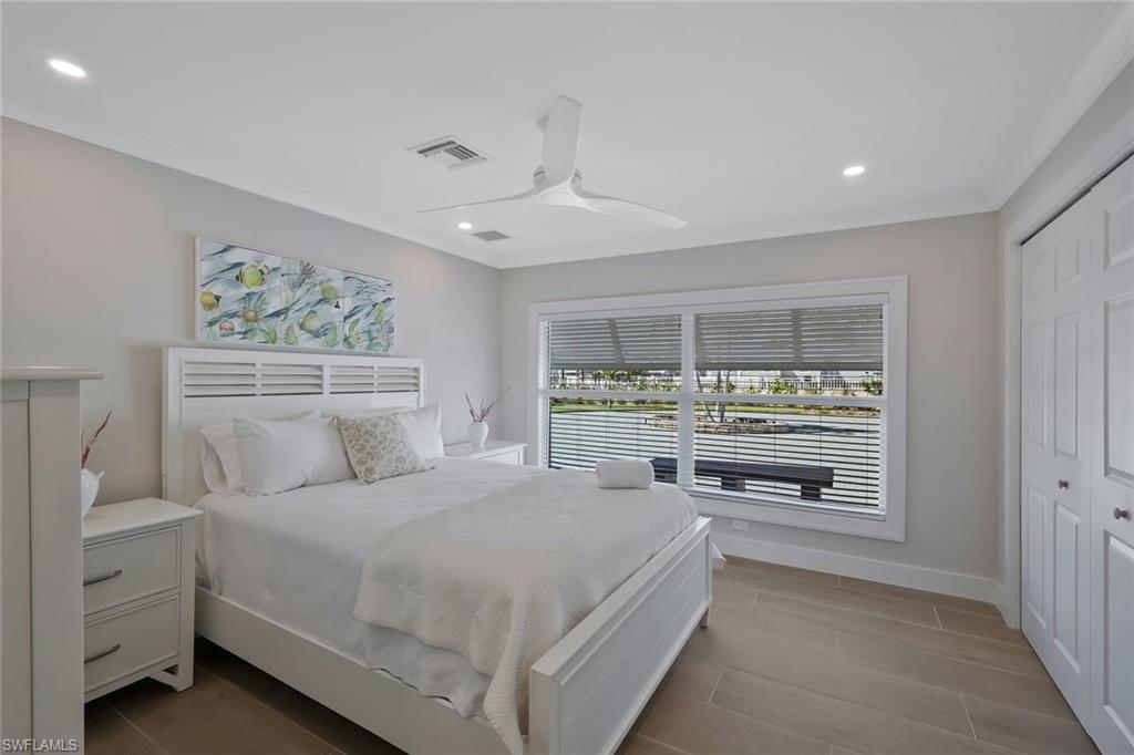 HOLIDAY HEIGHTS - Residential