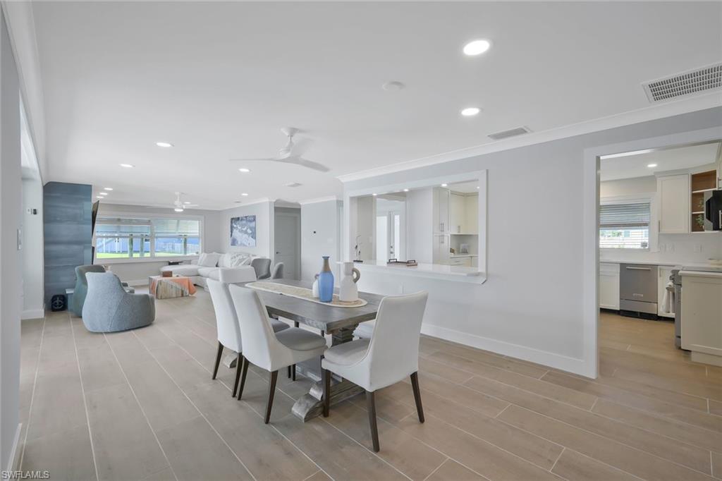 HOLIDAY HEIGHTS - Residential