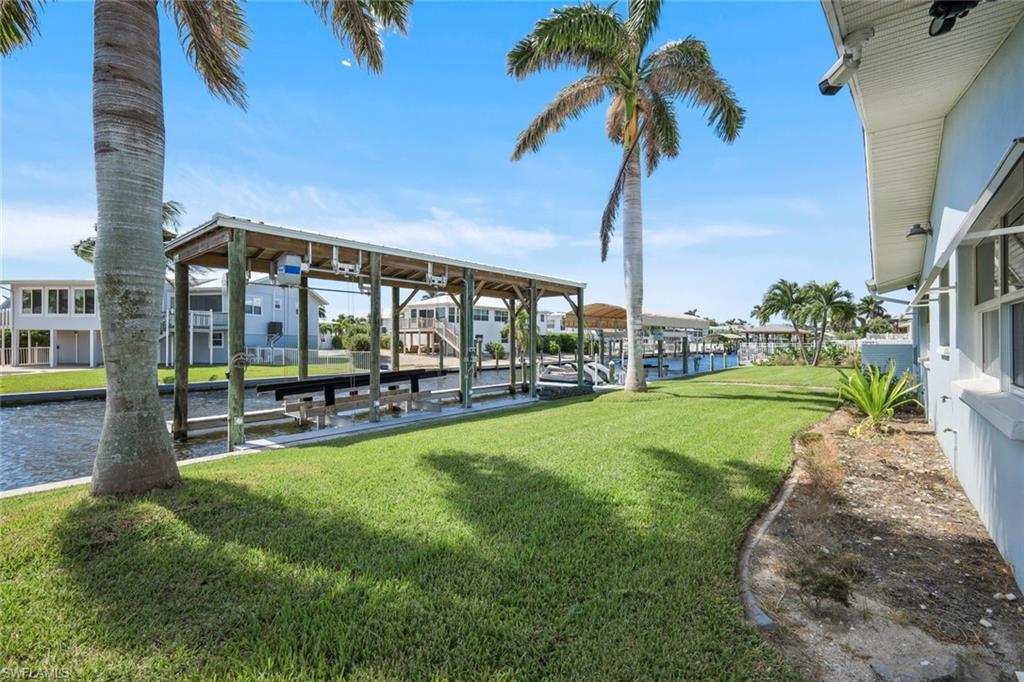 HOLIDAY HEIGHTS - Residential