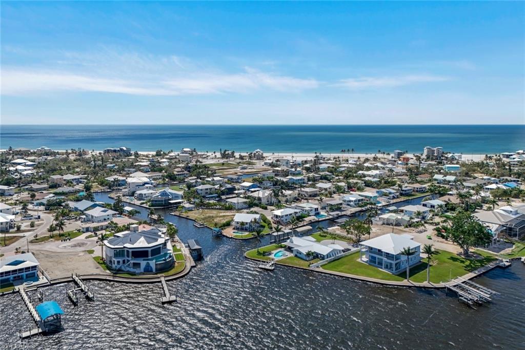 HOLIDAY HEIGHTS - Residential