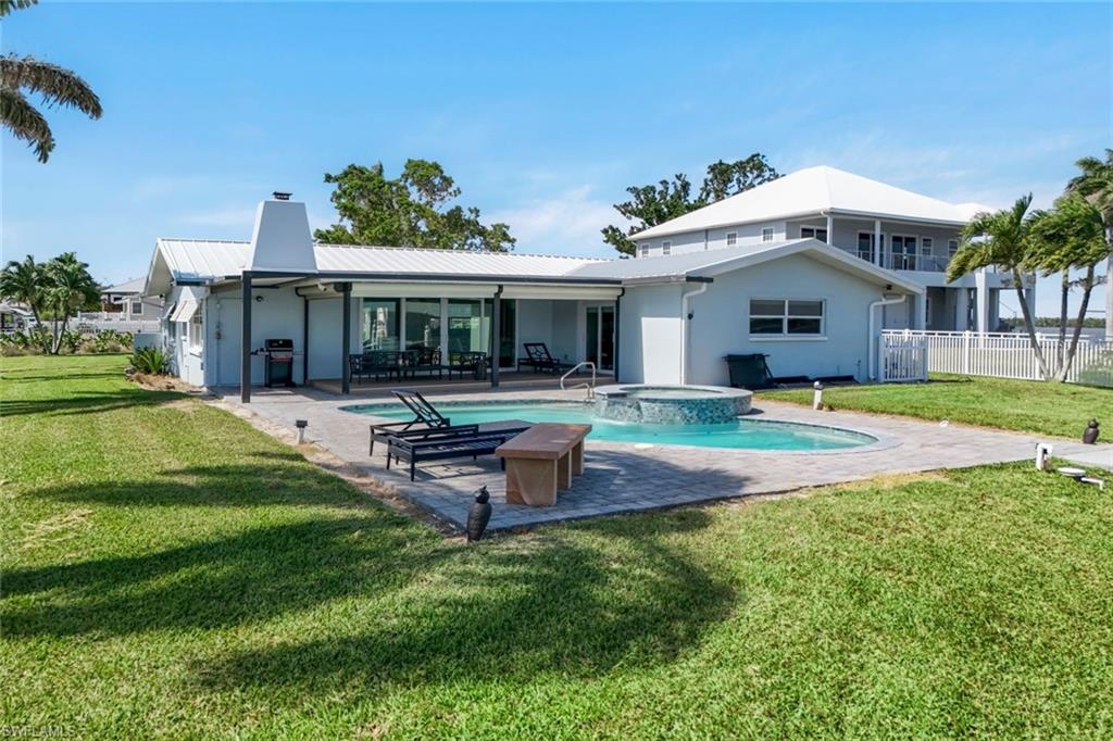 HOLIDAY HEIGHTS - Residential