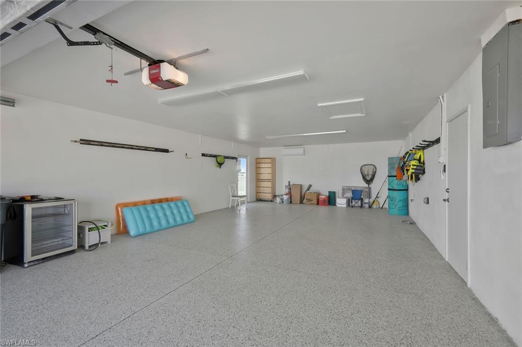 HOLIDAY HEIGHTS - Residential