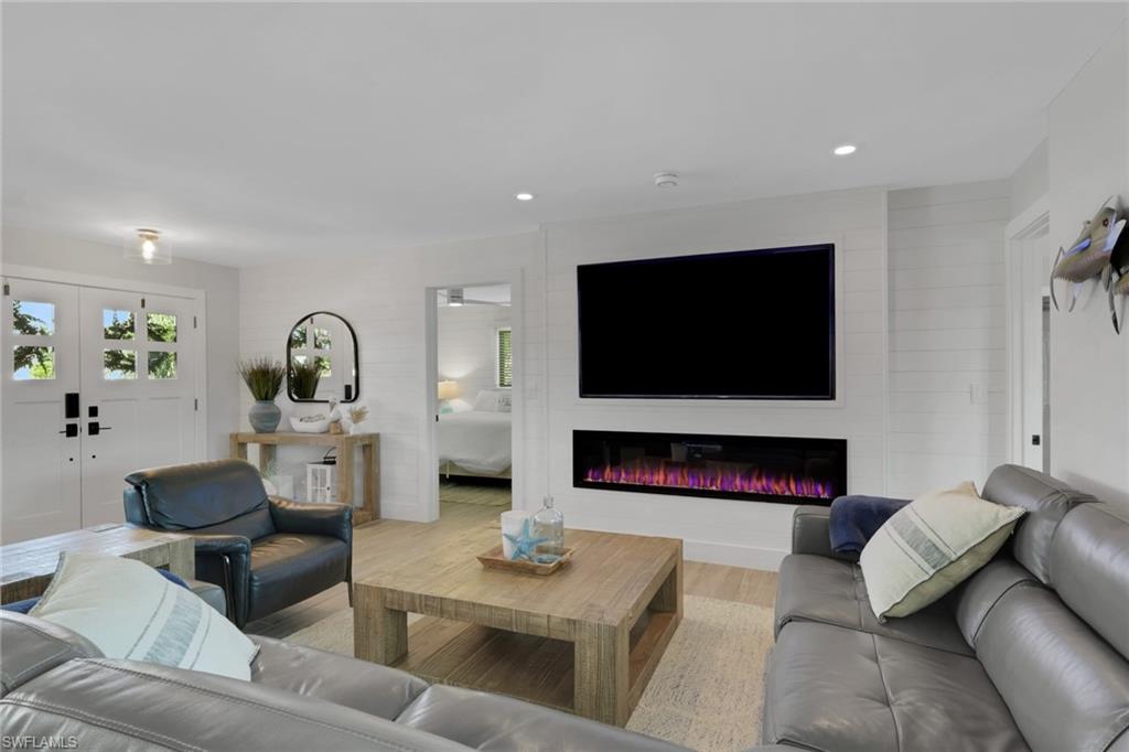 BONITA FARMS - Residential