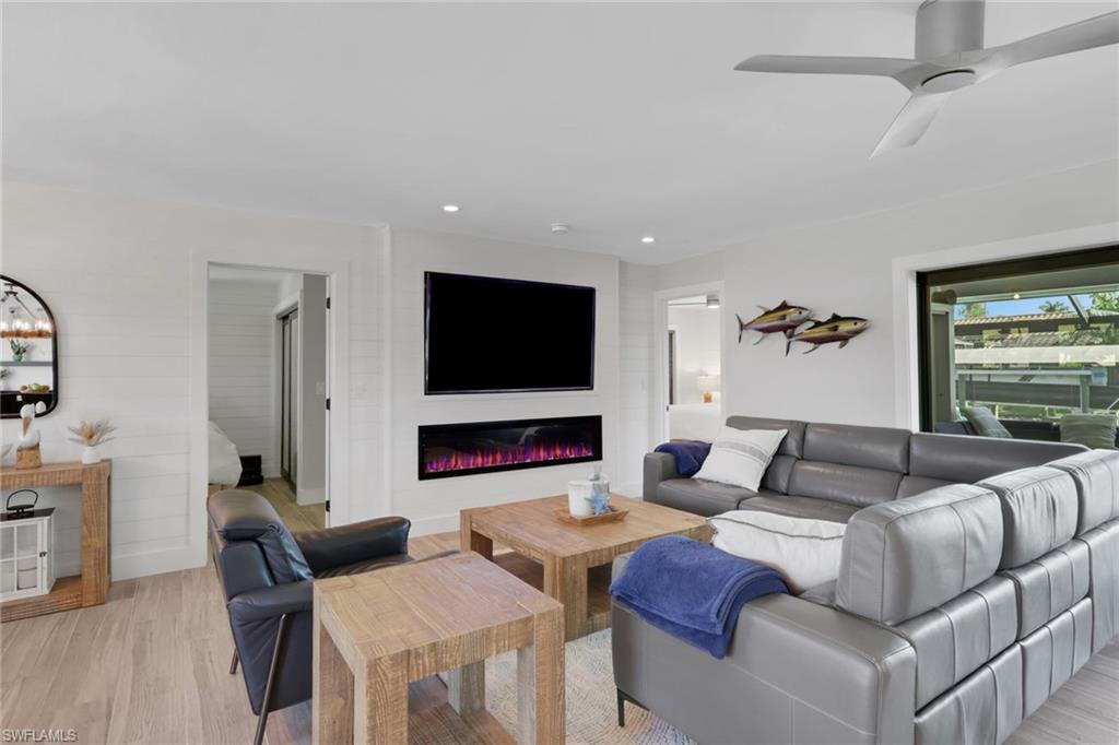 BONITA FARMS - Residential