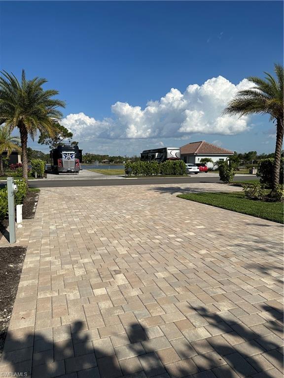 GOLDEN PALMS LUXURY MOTORCOACH RESORT - Land