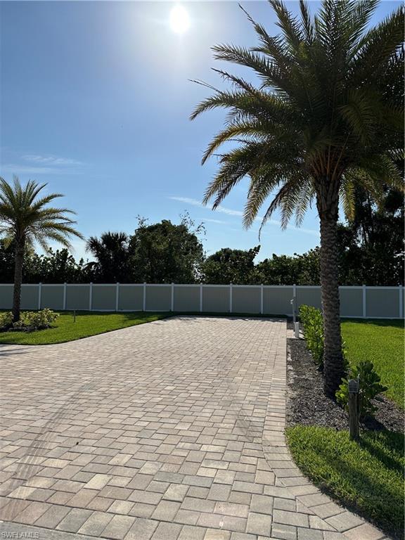 GOLDEN PALMS LUXURY MOTORCOACH RESORT - Land