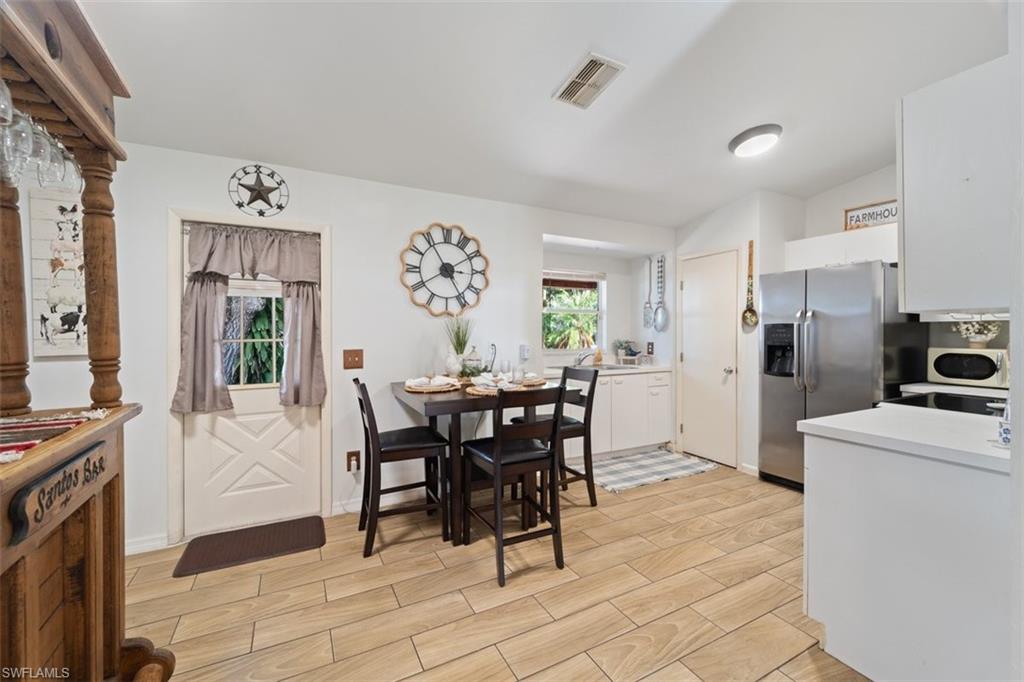 LABELLE BELMONT WOODS - Residential