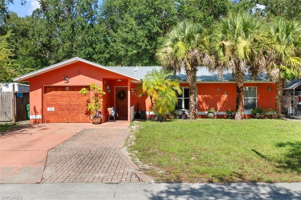 LABELLE BELMONT WOODS - Residential