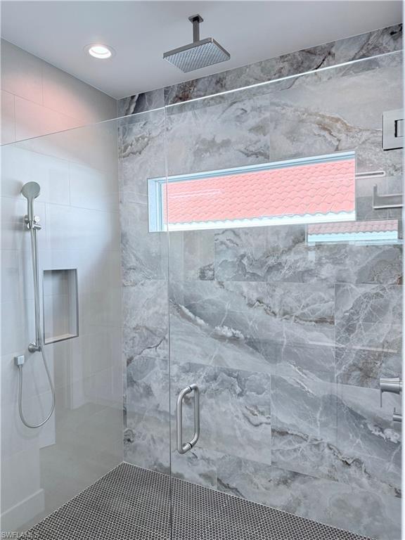 BANYAN BAY - Residential