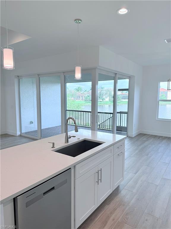 BANYAN BAY - Residential