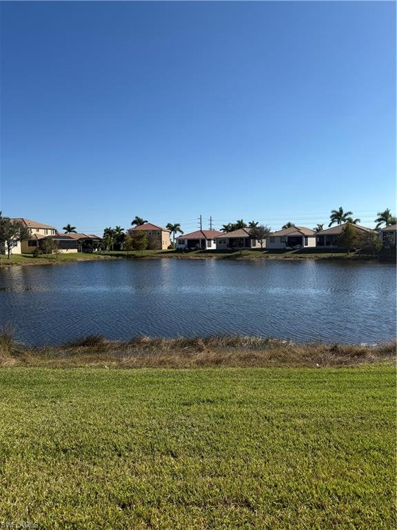 BANYAN BAY - Residential