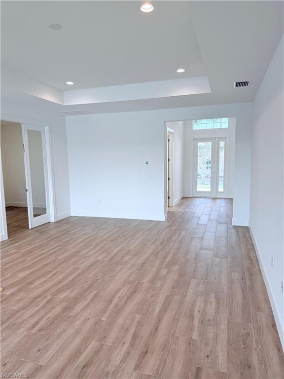 BANYAN BAY - Residential