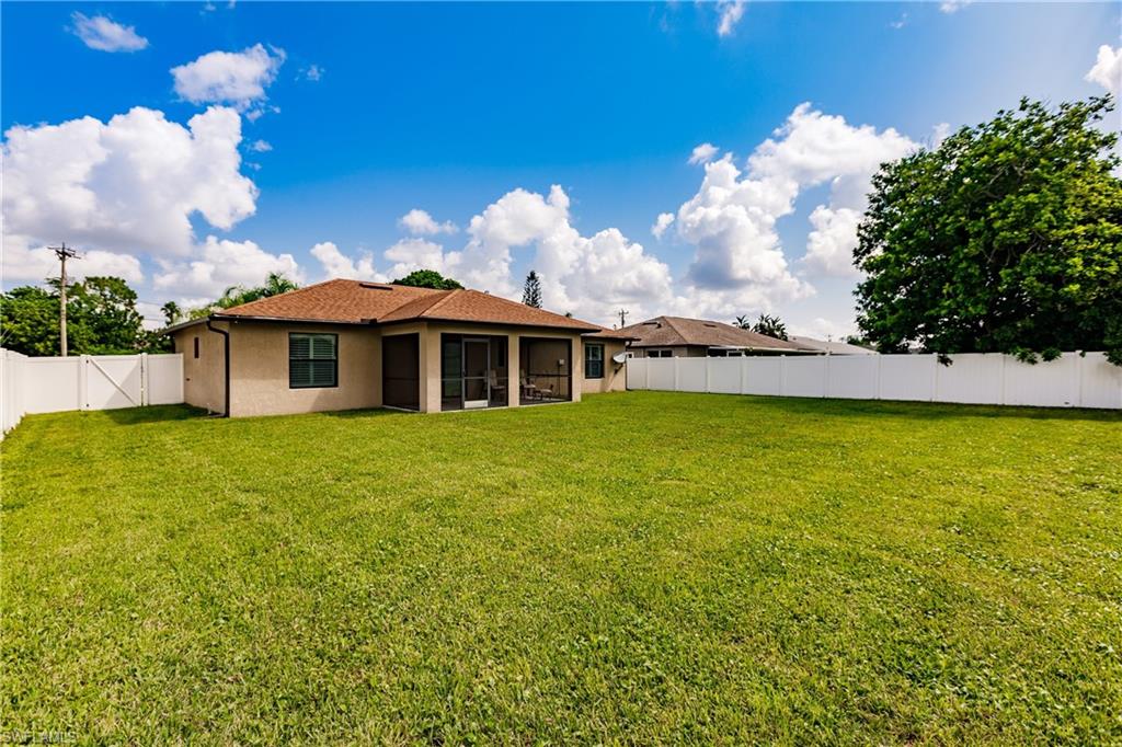 CAPE CORAL - Residential