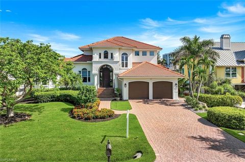 155 Heron AVE NAPLES FL 34108