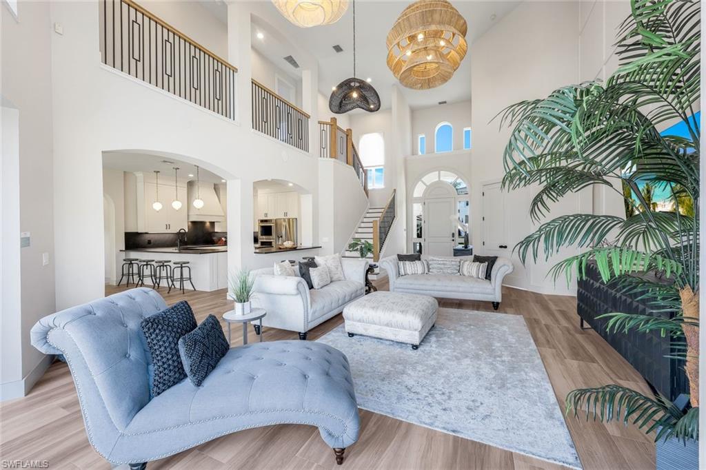 155 Heron AVE