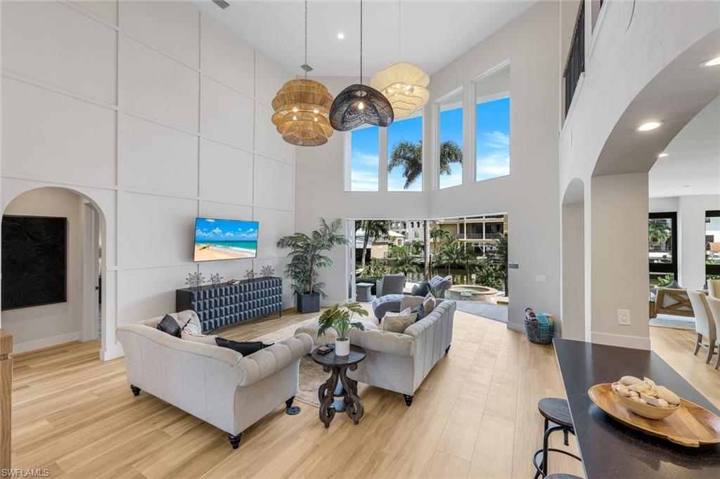 155 Heron AVE