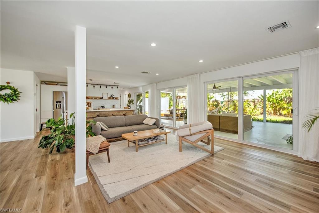 CYPRESS LAKE ESTATES - Residential