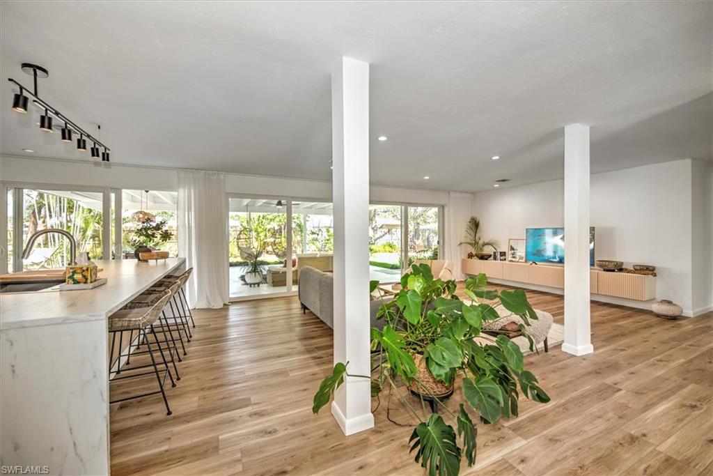 CYPRESS LAKE ESTATES - Residential